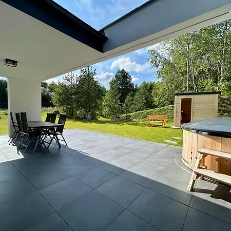 Casa de Férias Wypoczynkowy Wiec - Sauna & Balia Nowy Wiec