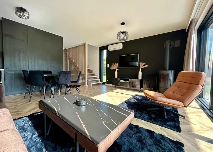 Wypoczynkowy Wiec - Sauna & Balia Semesterbostad *