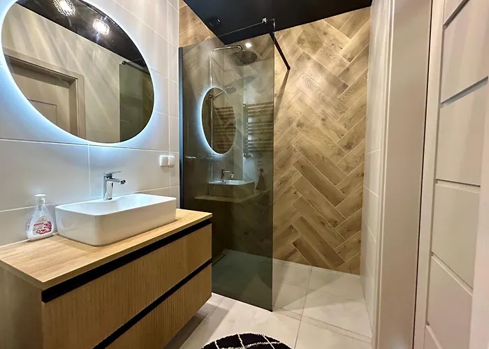 Wypoczynkowy Wiec - Sauna & Balia Semesterbostad *